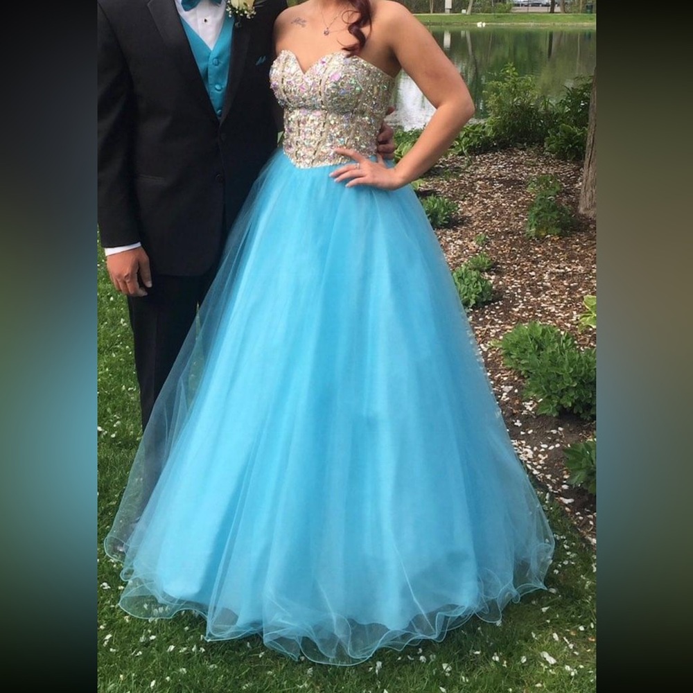 Elegant Blue Prom Dress Size 6